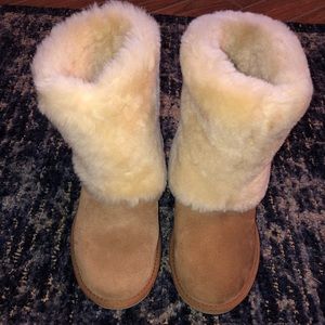 UGG AUSTRALIA PATTEN BOOTIE